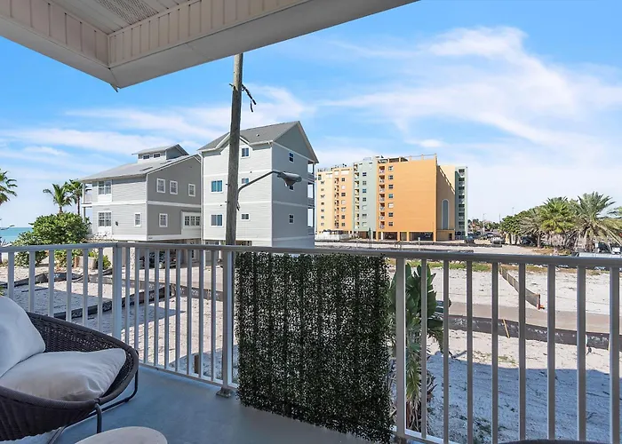 El Mar Townhome - Unit D Holiday home Clearwater Beach