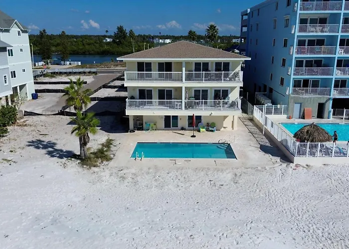 El Mar Townhome - Unit D