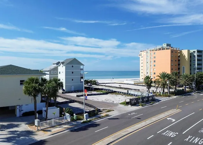 El Mar Townhome - Unit D * Clearwater Beach